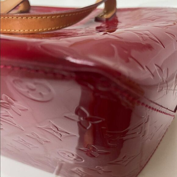 Louis Vuitton Bellevue handbag  - Picture 13 of 16